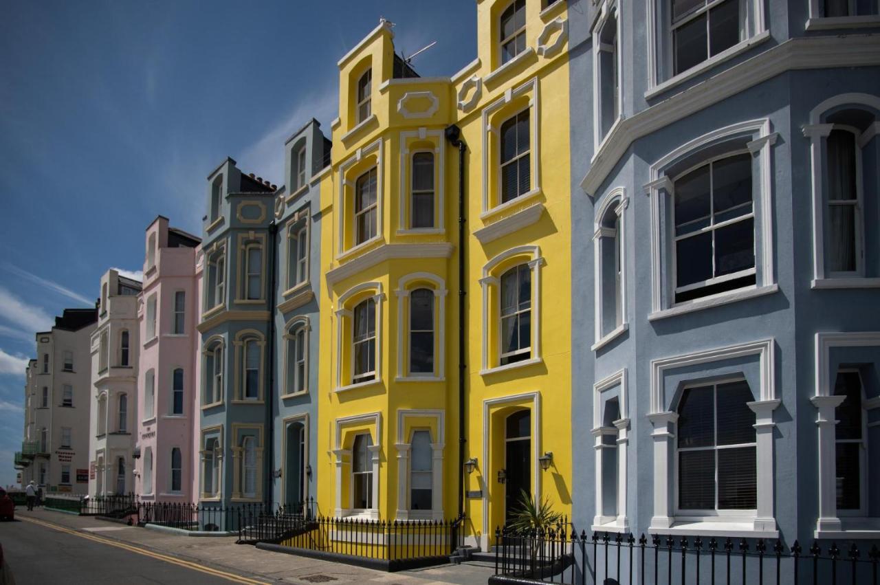 The Nest - 1 Bedroom Apartment - Tenby Exterior foto
